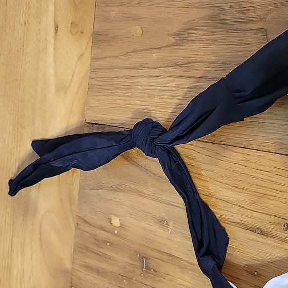 NWT Beachsissi one piece halter top w/ removable cups black tip striped swimsuit - Picture 5 of 8